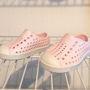 Native Shoes Pink/White Jefferson Child size C4